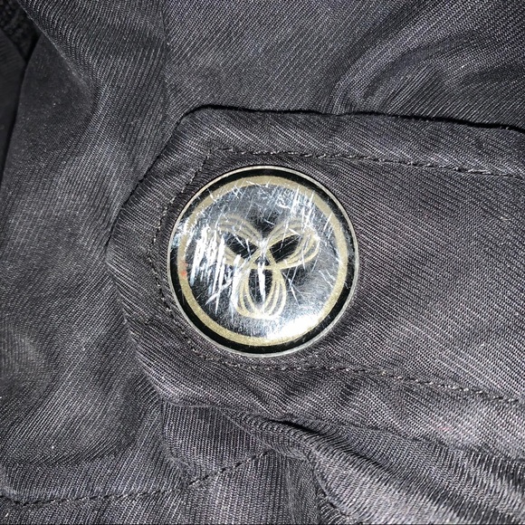 TNA Winter Jacket - Picture 7 of 9